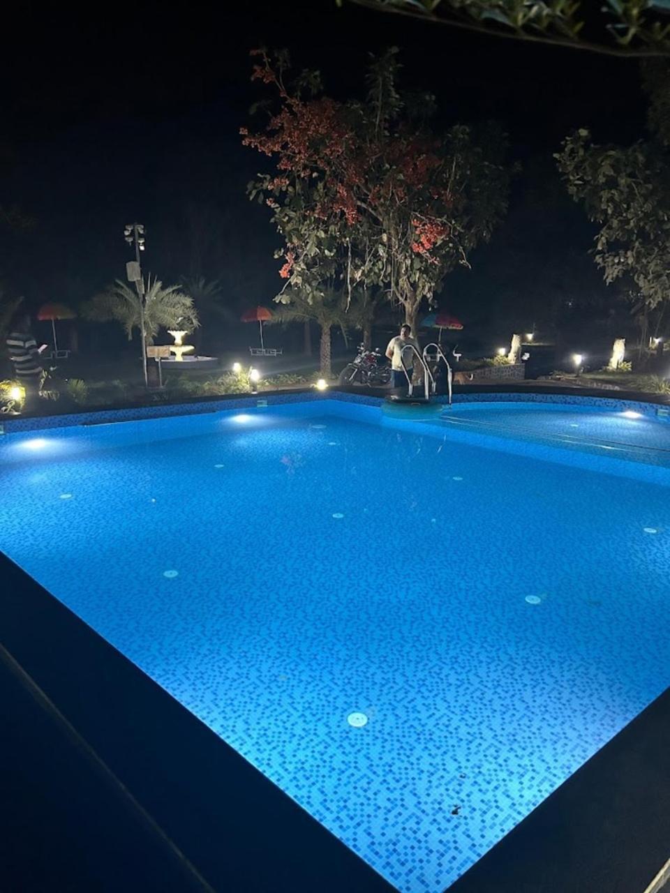Grand Celebration Resort 네랄 외부 사진